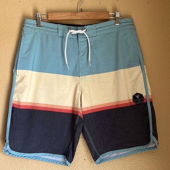 Vissla Board Shorts 32 - Picture 1 of 13